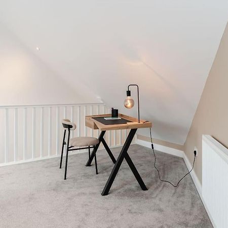 Boutique Apartment - Mazerystays Exley Екстер'єр фото